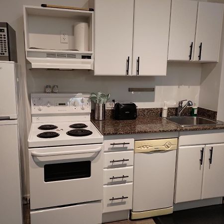 Modern Downtown Loft Near Rogers Place,Shaw Conf Daire Edmonton Dış mekan fotoğraf