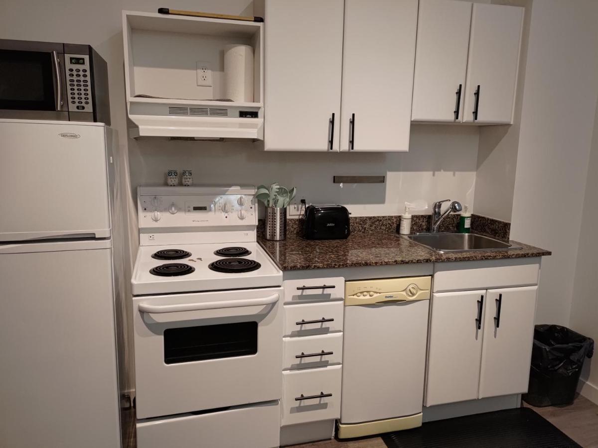 Modern Downtown Loft Near Rogers Place,Shaw Conf Daire Edmonton Dış mekan fotoğraf