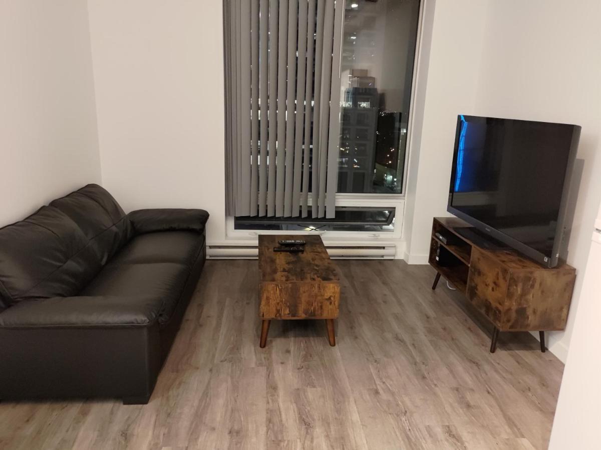 Modern Downtown Loft Near Rogers Place,Shaw Conf Daire Edmonton Dış mekan fotoğraf
